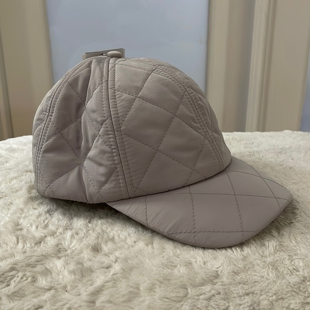 Gray hat